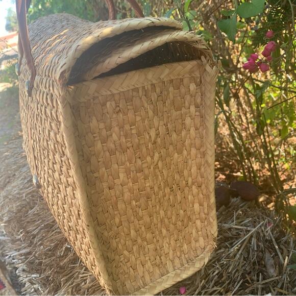 Large Woven Tote Wicker Rattan Vintage Leather Handwoven Mexican Tote Bag - Picture 11 of 15